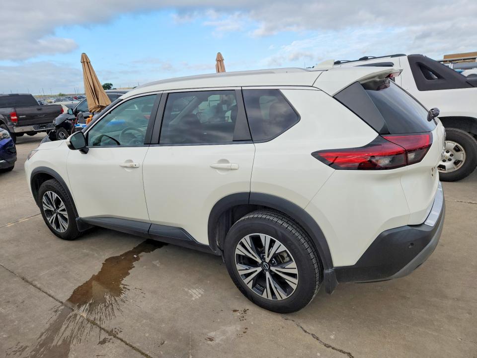 Photo 2 from auction – 2022 NISSAN ROGUE with VIN 5N1BT3BA2NC724877
