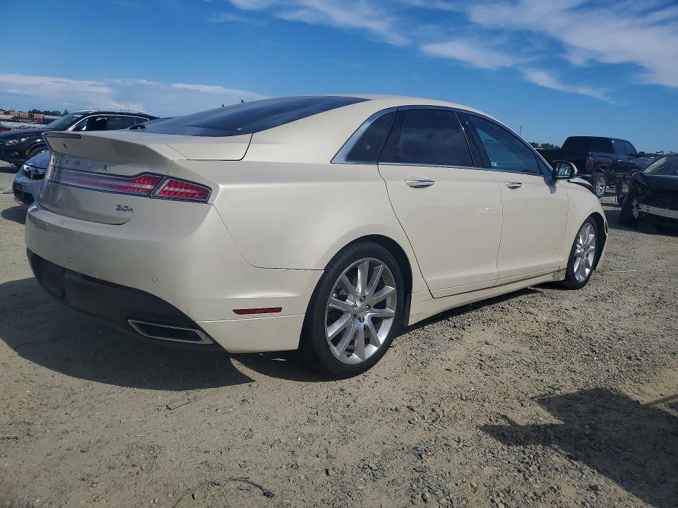 Photo 3 from auction – 2016 LINCOLN MKZ with VIN 3LN6L2LU7GR632513