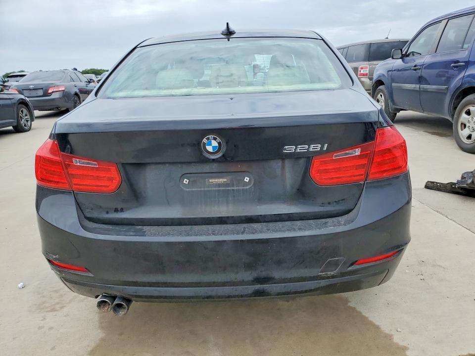 Photo 6 from auction – 2014 BMW 328 with VIN WBA3A5C59EP602129