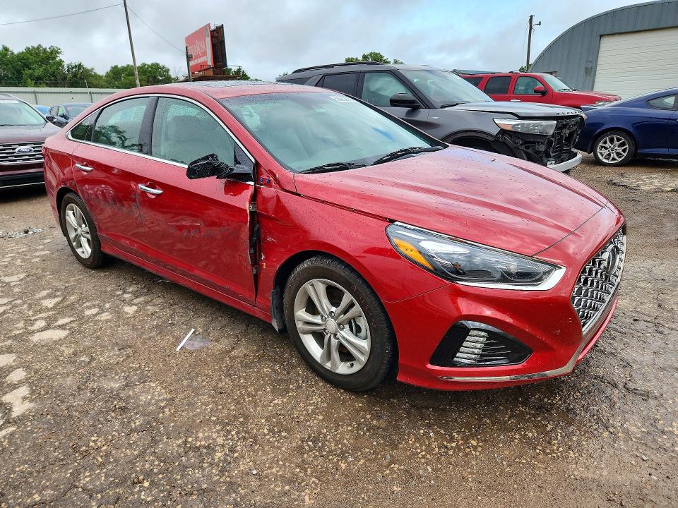 Photo 4 from auction – 2018 HYUNDAI SONATA with VIN 5NPE34AF7JH705194