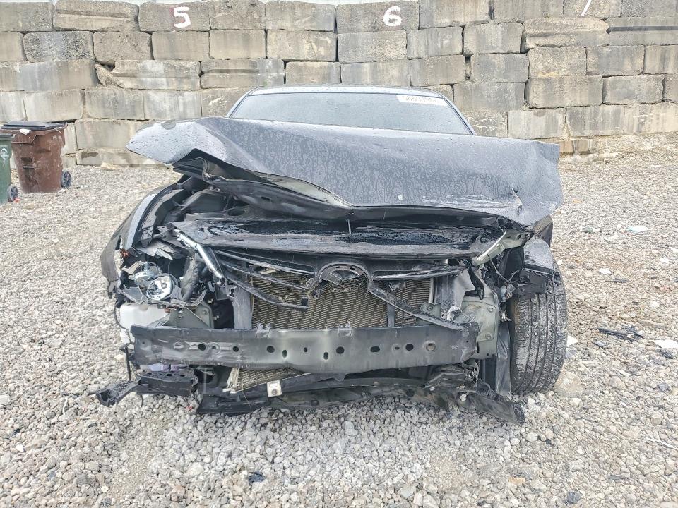 Photo 5 from auction – 2017 MAZDA 6 with VIN JM1GL1U5XH1148454