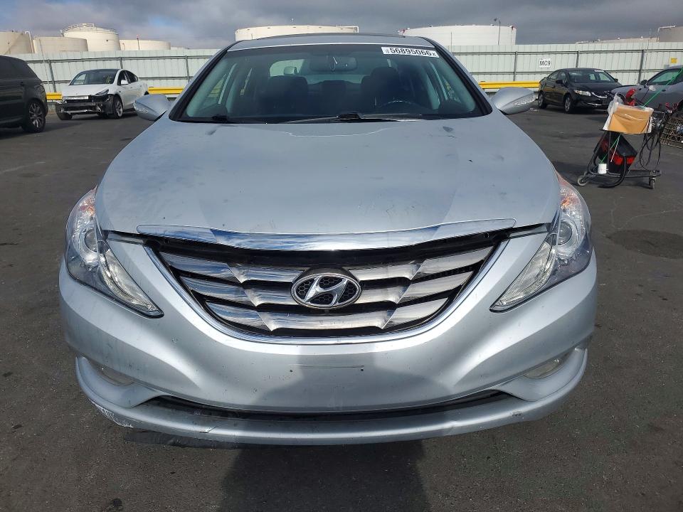 Photo 5 from auction – 2011 HYUNDAI SONATA with VIN 5NPEC4ABXBH211023
