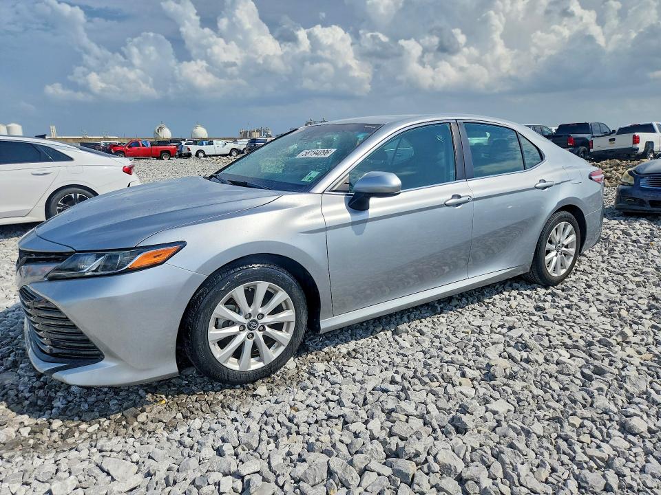 Снимка 1 от търг – 2020 TOYOTA CAMRY с VIN 4T1C11AK6LU872255
