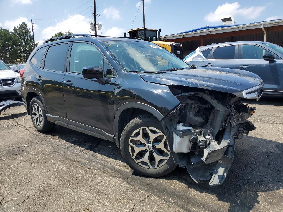 Photo 4 from auction – 2020 SUBARU FORESTER with VIN JF2SKAGC6LH570245