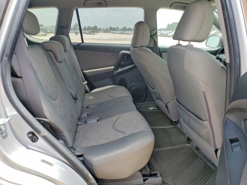 Photo 11 from auction – 2011 TOYOTA RAV4 with VIN JTMBF4DVXBD041235
