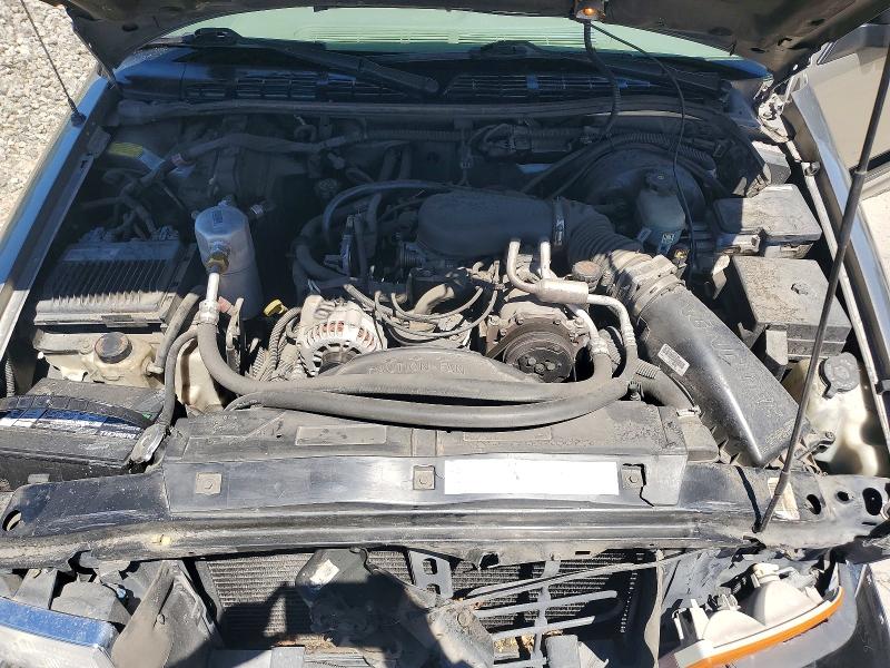 Photo 12 from auction – 2000 CHEVROLET BLAZER with VIN 1GNDT13W6Y2263115