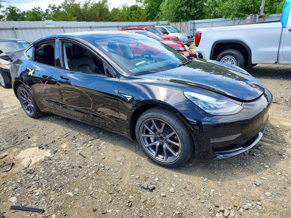 Снимка 4 от търг – 2020 TESLA MODEL 3 с VIN 5YJ3E1EA4LF784744
