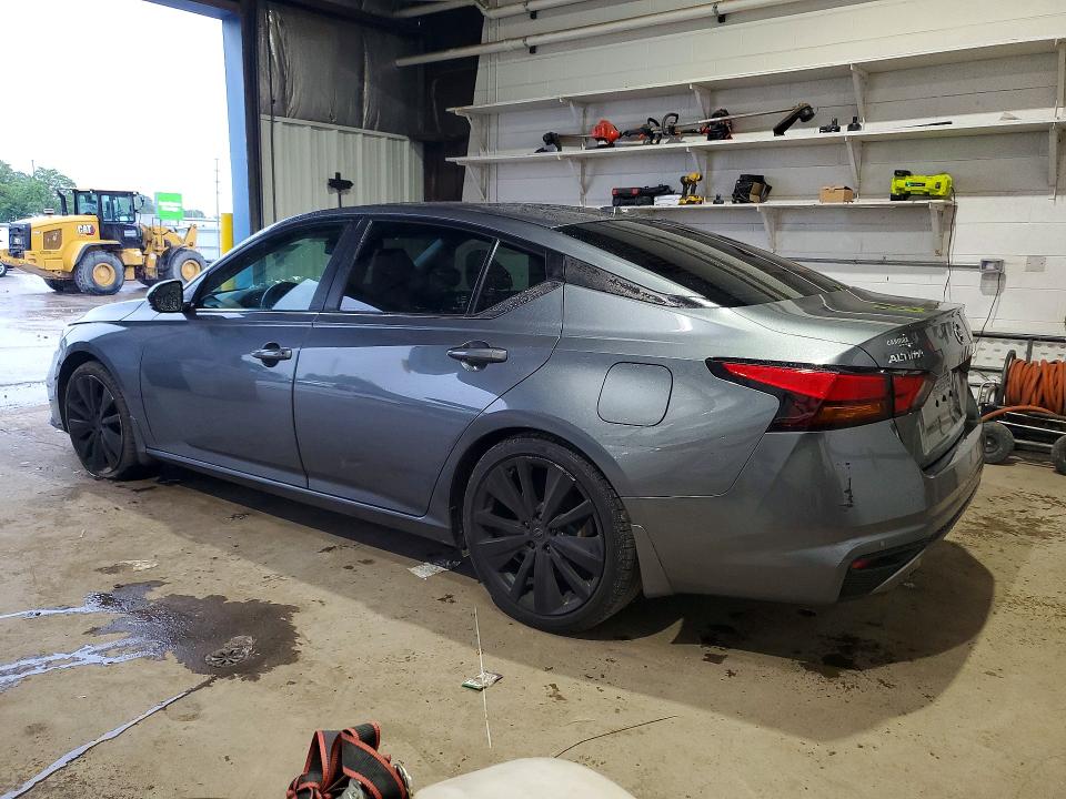 Photo 2 from auction – 2020 NISSAN ALTIMA with VIN 1N4BL4CV0LC124437