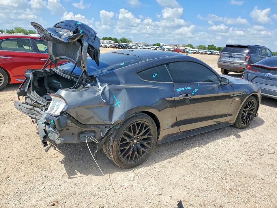 Photo 3 from auction – 2019 FORD 200 with VIN 1FA6P8CF0K5174988