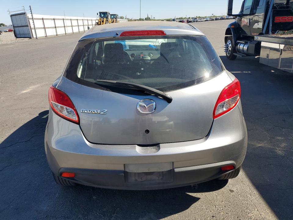Photo 6 from auction – 2014 MAZDA MAZDA2 with VIN JM1DE1KZ7E0172974