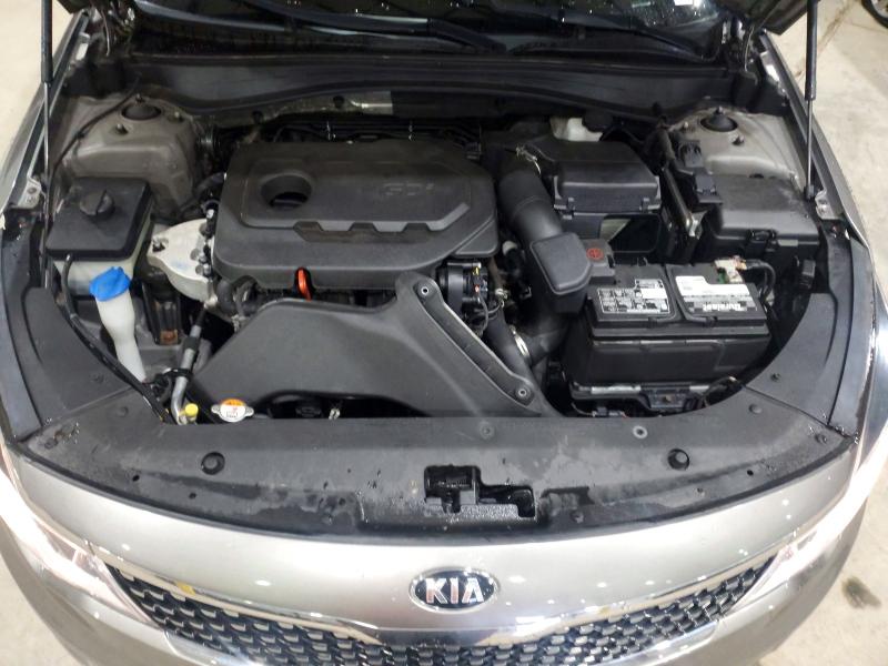 Photo 11 from auction – 2016 KIA OPTIMA with VIN 5XXGU4L38GG099997
