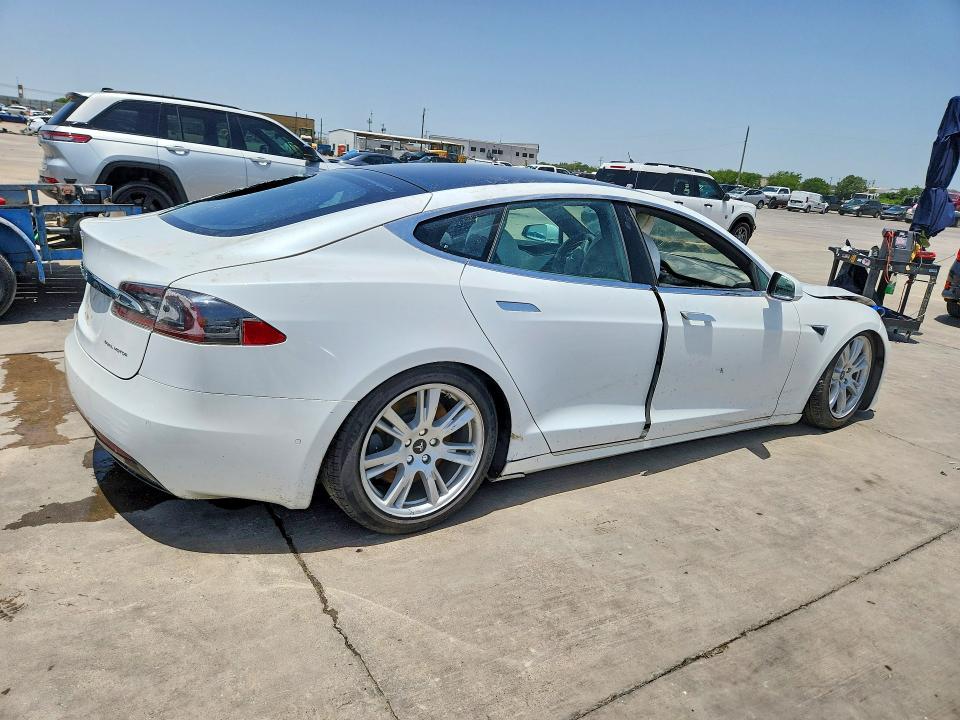 Photo 3 from auction – 2020 TESLA MODEL S with VIN 5YJSA1E27LF411326