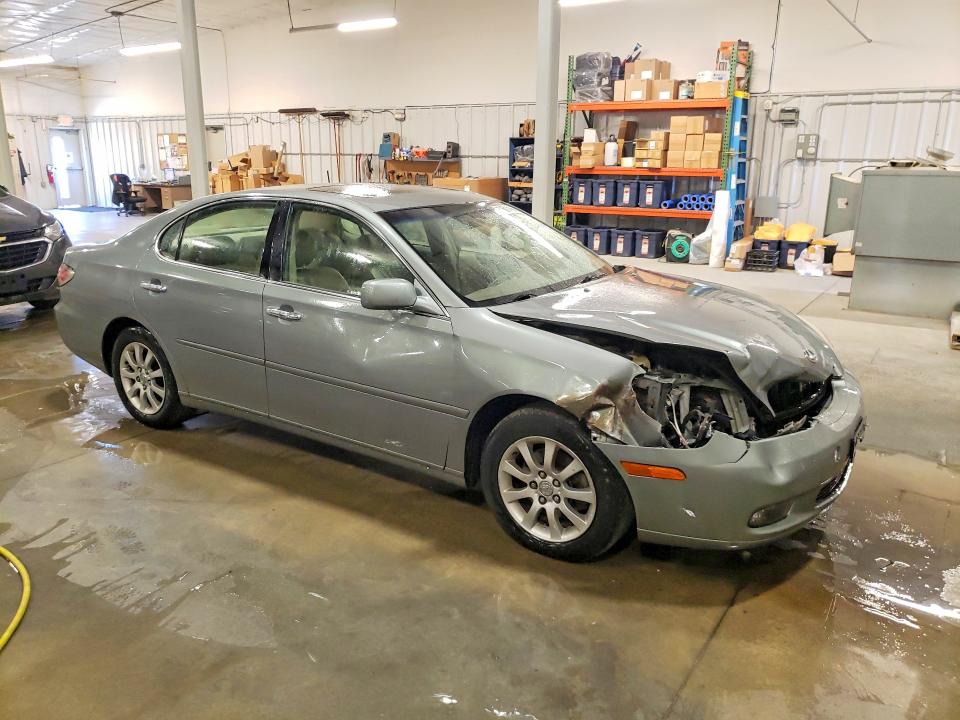 Photo 4 from auction – 2004 LEXUS ES with VIN JTHBA30G645000354