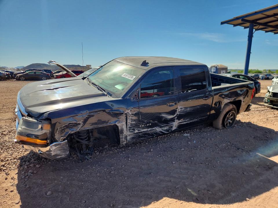 CHEVROLET SILVERADO 2018 with VIN 3GCPCREC1JG111747 - Photo from auction