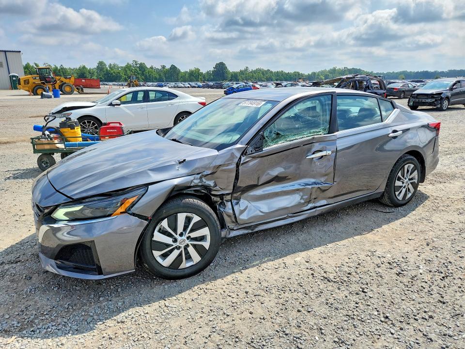 NISSAN ALTIMA 2024 with VIN 1N4BL4BVXRN304944 - Photo from auction