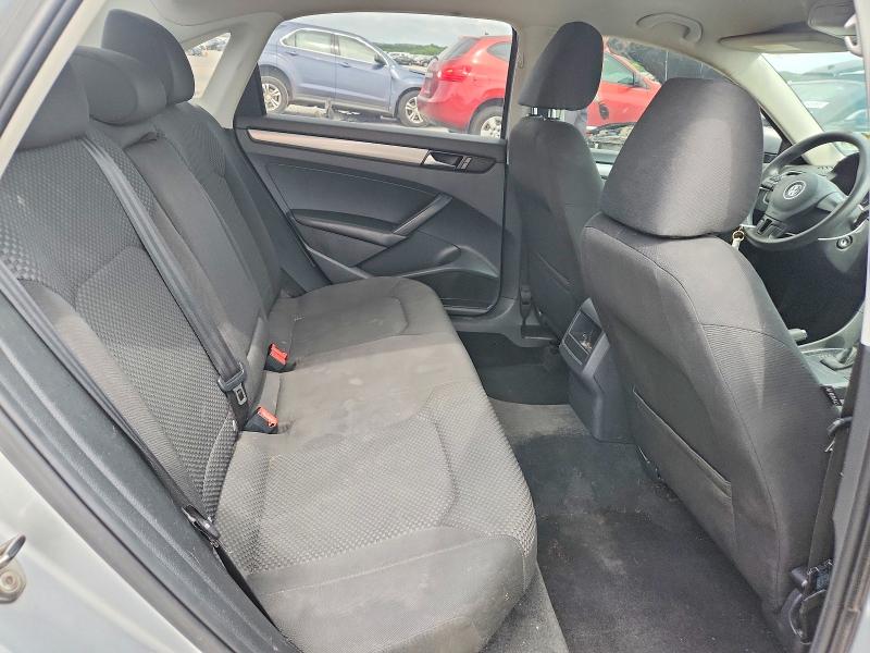 Photo 10 from auction – 2013 VOLKSWAGEN PASSAT with VIN 1VWAH7A30DC018563