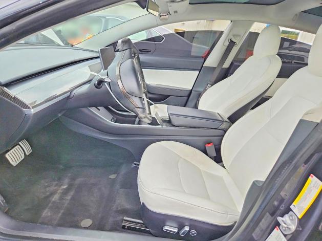 Photo 7 from auction – 2018 TESLA MODEL 3 with VIN 5YJ3E1EB2JF079236