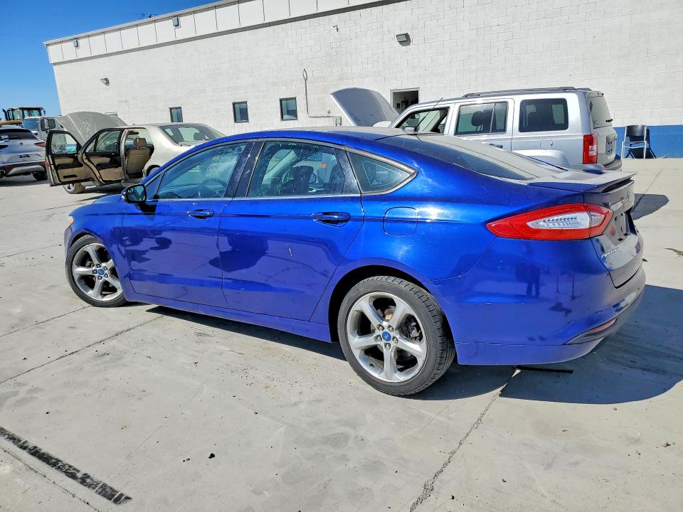 Photo 2 from auction – 2013 FORD FUSION with VIN 3FA6P0HR6DR153907