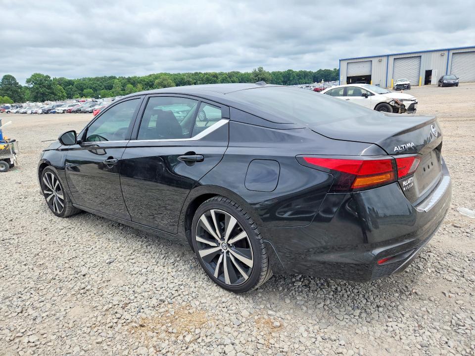 Photo 2 from auction – 2021 NISSAN ALTIMA with VIN 1N4AL4CV2MN324981