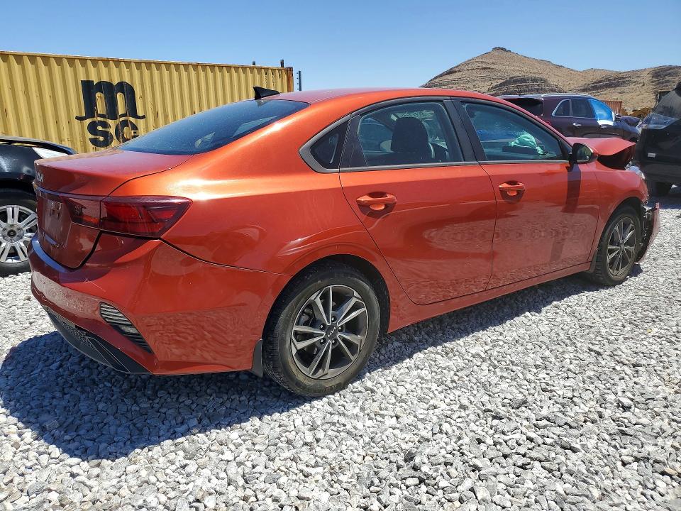 Photo 3 from auction – 2023 KIA FORTE with VIN 3KPF24AD2PE569902