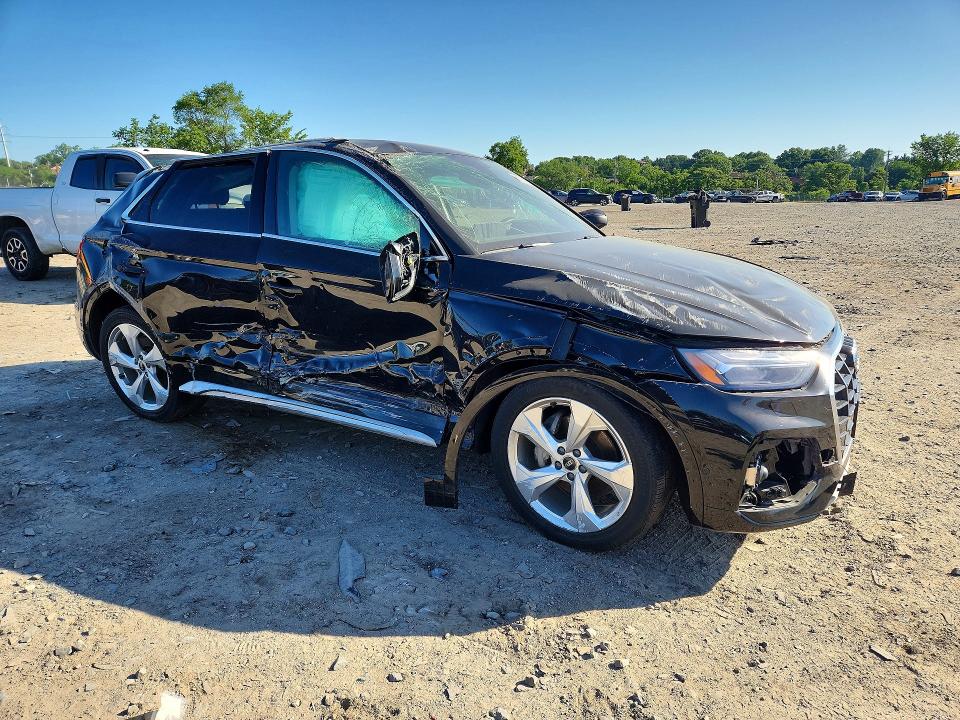 Photo 4 from auction – 2021 AUDI Q5 with VIN WA1CAAFY0M2032318