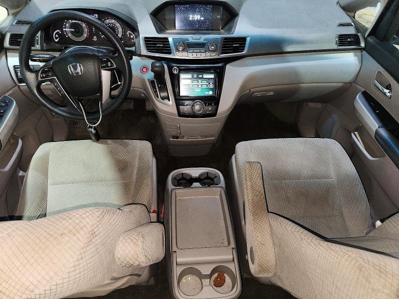 Photo 8 from auction – 2016 HONDA ODYSSEY with VIN 5FNRL5H44GB012215
