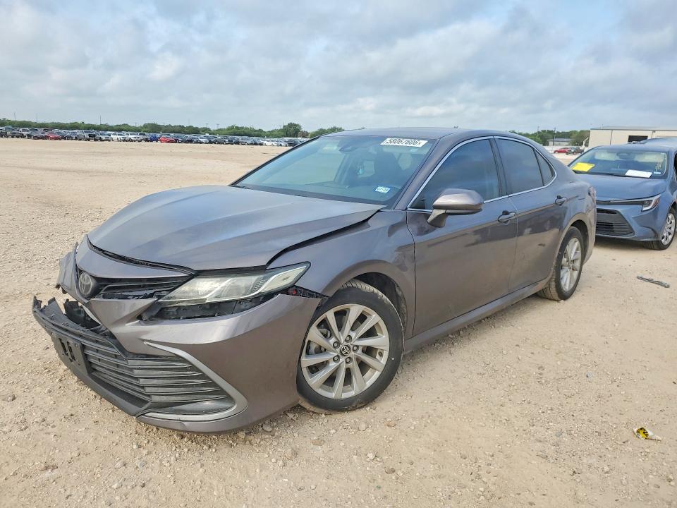 TOYOTA CAMRY 2022 with VIN 4T1C11AK7NU711920 - Photo from auction
