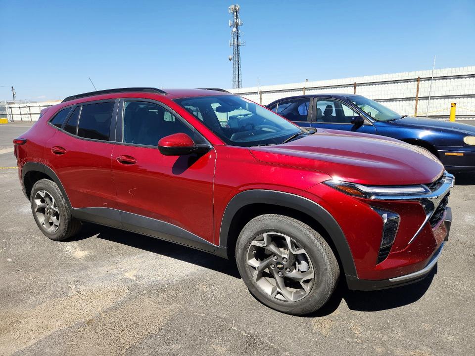 Photo 4 from auction – 2025 CHEVROLET TRAX with VIN KL77LHEP0SC154507