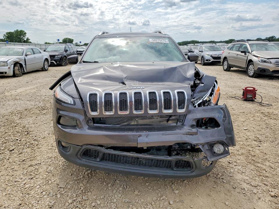 Photo 5 from auction – 2017 JEEP CHEROKEE with VIN 1C4PJMCS4HW651902