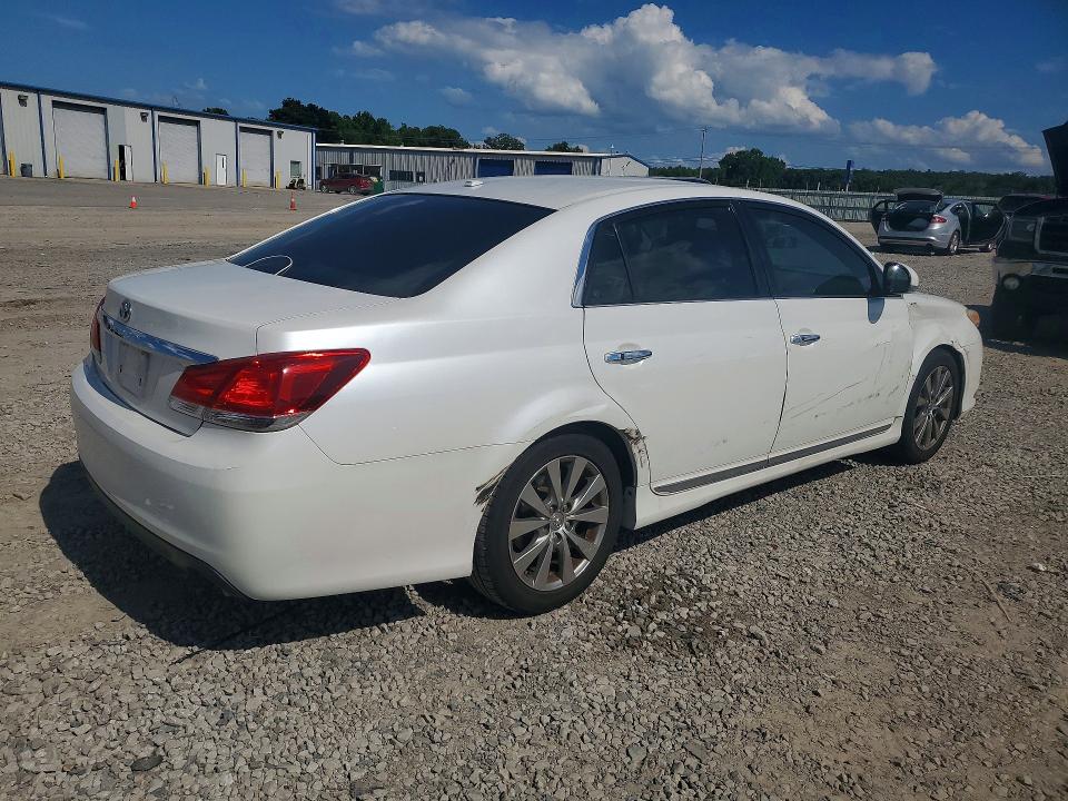 Photo 3 from auction – 2011 TOYOTA AVALON with VIN 4T1BK3DB9BU371939