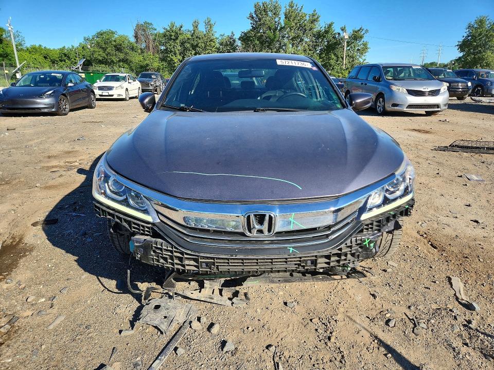 Photo 5 from auction – 2016 HONDA ACCORD with VIN 1HGCR2F59GA035739