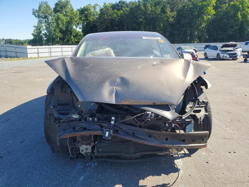 Photo 5 from auction – 2016 TESLA MODEL X with VIN 5YJXCBE20GF005867