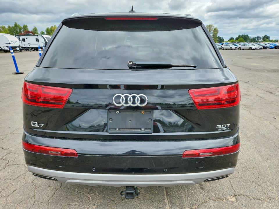 Photo 6 from auction – 2018 AUDI Q7 with VIN WA1LAAF72JD027189