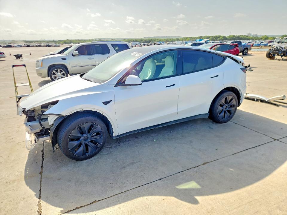 TESLA MODEL Y 2025 with VIN 7SAYGDEE6SA342230 - Photo from auction