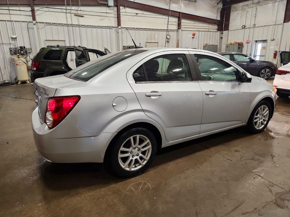 Photo 3 from auction – 2012 CHEVROLET SONIC with VIN 1G1JC5SH7C4203954