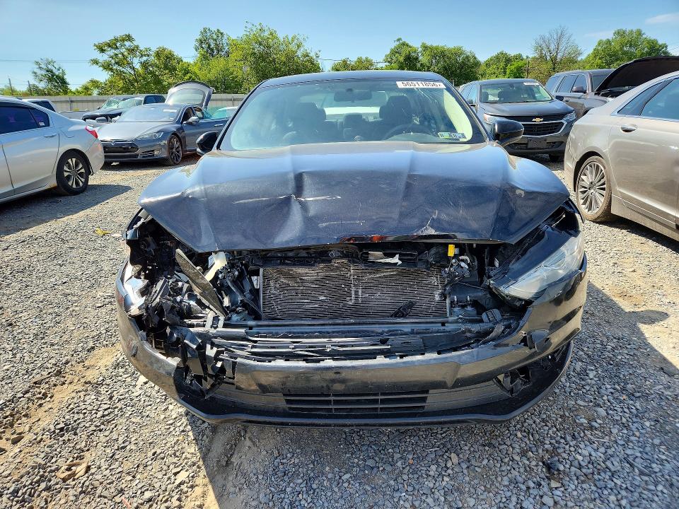 Photo 5 from auction – 2018 FORD FUSION with VIN 3FA6P0LU8JR152622