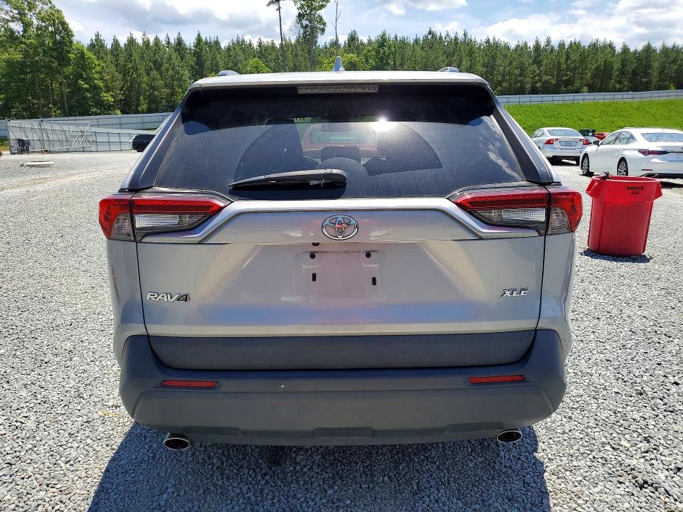 Photo 6 from auction – 2020 TOYOTA RAV4 with VIN 2T3W1RFV3LC038175