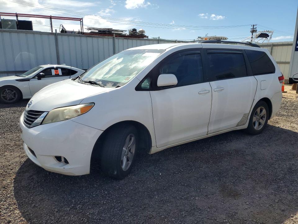 TOYOTA SIENNA 2011 with VIN 5TDKK3DC1BS119801 - Photo from auction