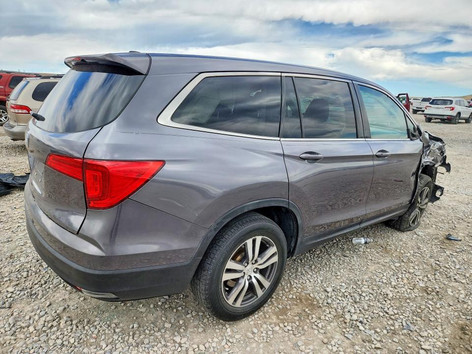 Photo 3 from auction – 2016 HONDA PILOT with VIN 5FNYF5H59GB004509