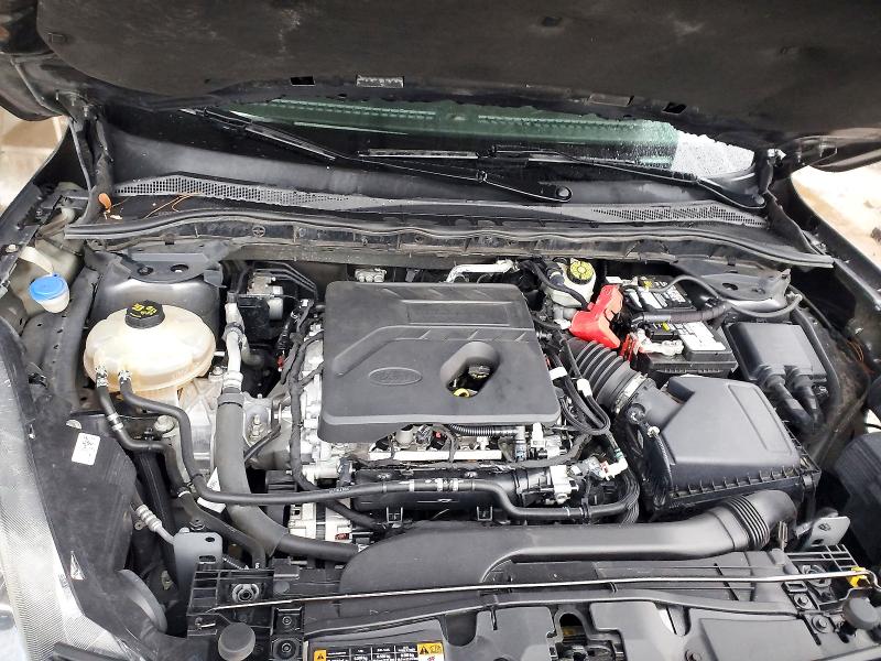 Photo 11 from auction – 2020 FORD ESCAPE with VIN 1FMCU0G69LUA91550