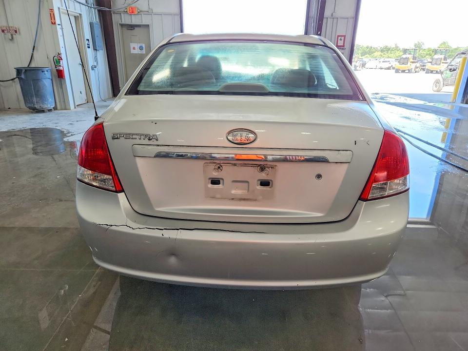 Photo 6 from auction – 2008 KIA SPECTRA with VIN KNAFE121285494526