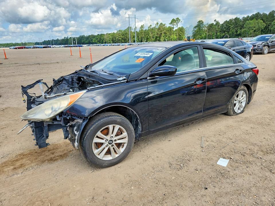 HYUNDAI SONATA 2013 z numerem VIN 5NPEB4AC2DH738150 - Zdjęcie z aukcji