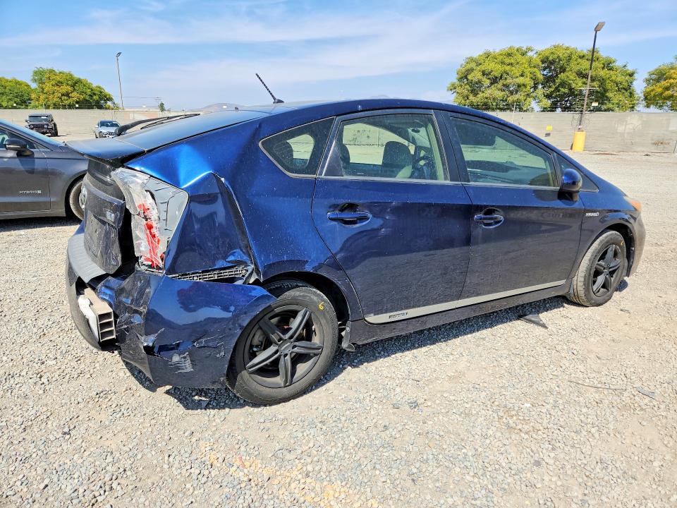 Foto 3 de la subasta – 2012 TOYOTA PRIUS con VIN JTDKN3DU4C1604111