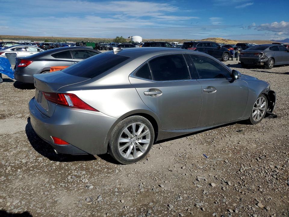 Photo 3 from auction – 2015 LEXUS IS with VIN JTHBF1D24F5048300