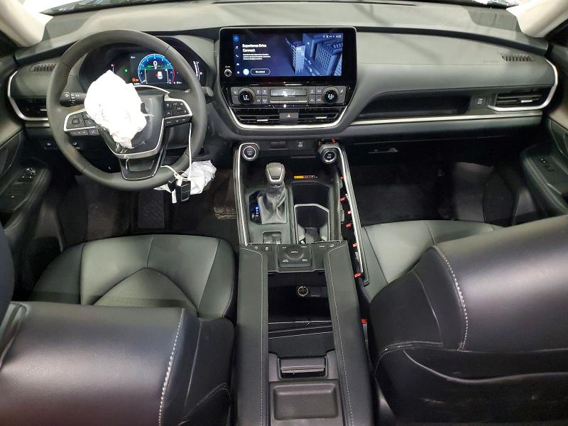 Photo 8 from auction – 2024 TOYOTA GRAND HIGHLANDER with VIN 5TDAAAB57RS064921