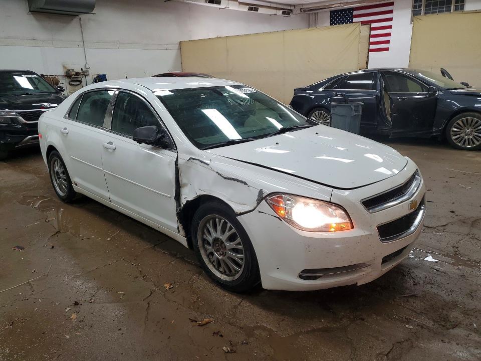 Photo 4 from auction – 2011 CHEVROLET MALIBU with VIN 1G1ZB5E10BF362032