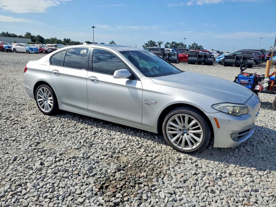 Photo 4 from auction – 2012 BMW 550 with VIN WBAFU9C59CC786987