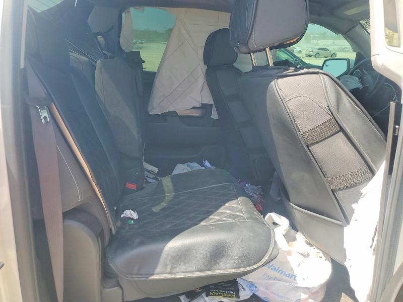 Photo 10 from auction – 2016 CHEVROLET SILVERADO with VIN 3GCUKREC7GG237867