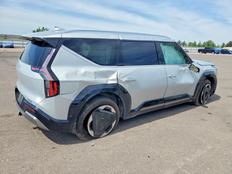 Photo 3 from auction – 2026 KIA EV9 with VIN 5XYADFS5XTG004835