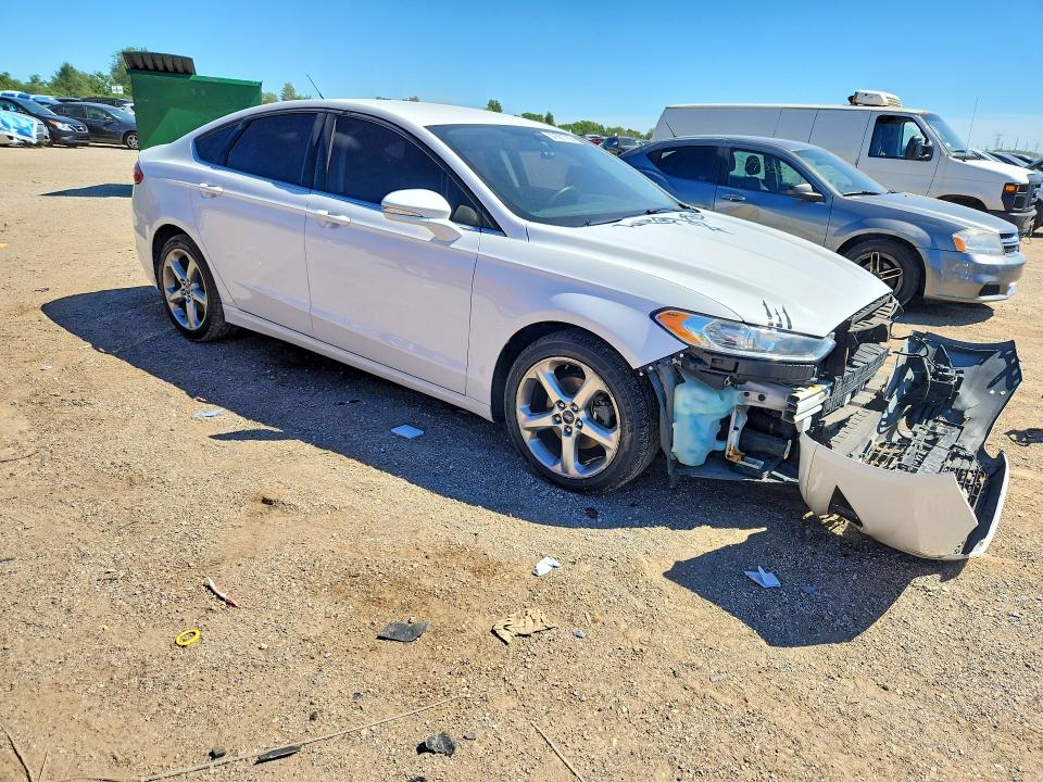 Photo 4 from auction – 2016 FORD FUSION with VIN 3FA6P0T95GR249183